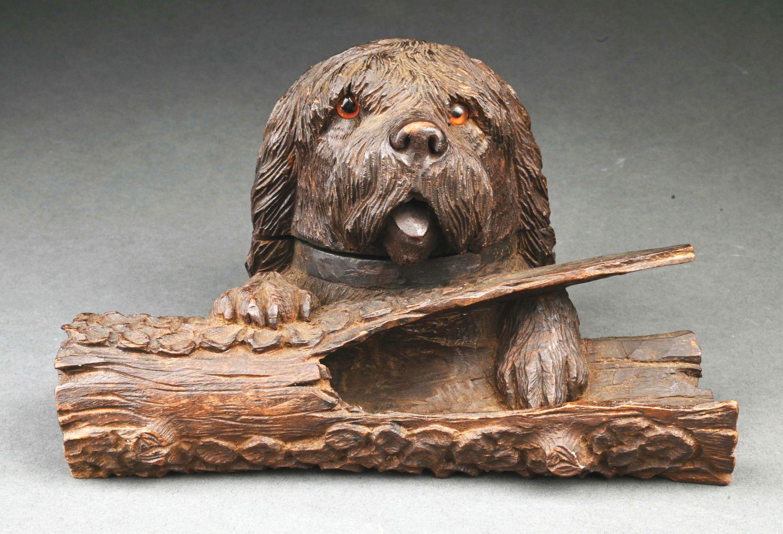 LARGE SIZED BLACK FOREST DOG INKWELL W/ LOG PEN REST. (1 of 6)