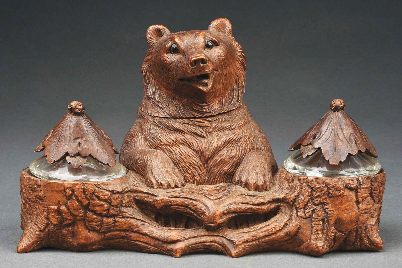 BLACK FOREST BEAR DOUBLE INKWELL & STAMP HOLDER. (1 of 5)