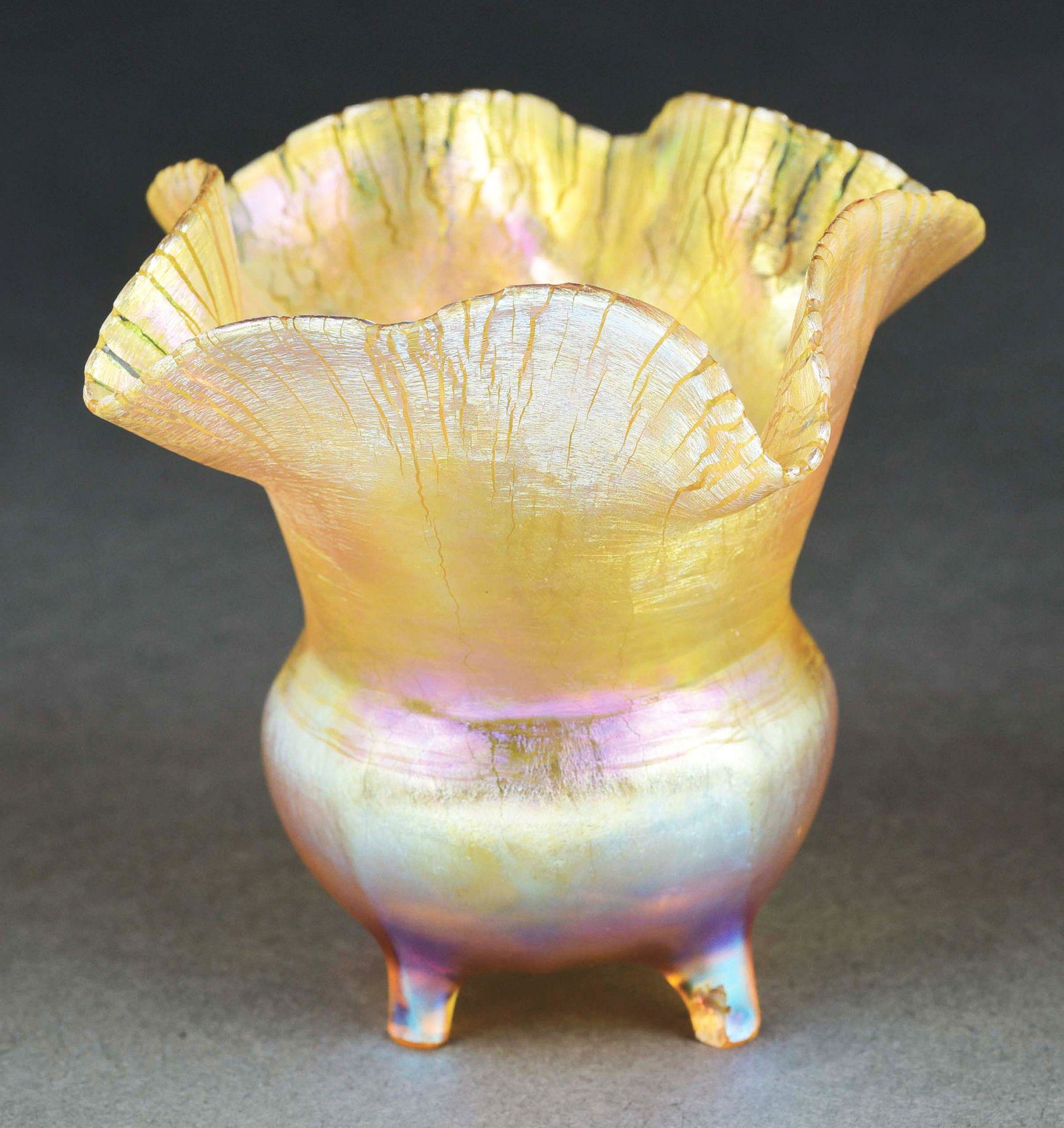 TIFFANY STUDIOS 4-FOOTED FAVRILE GLASS VASE. (1 of 6)