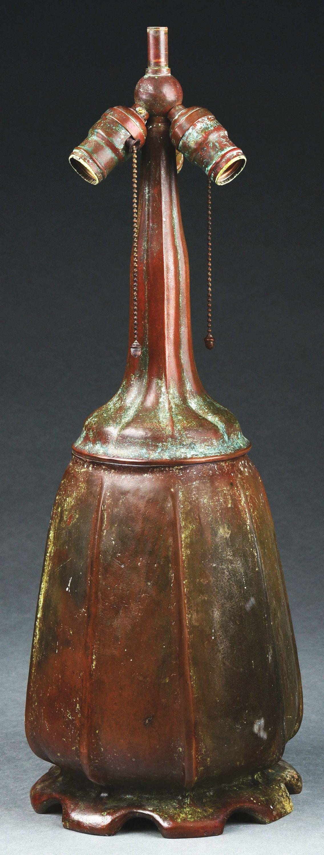HANDEL ELEPHANT FOOT LAMP BASE. (1 of 5)