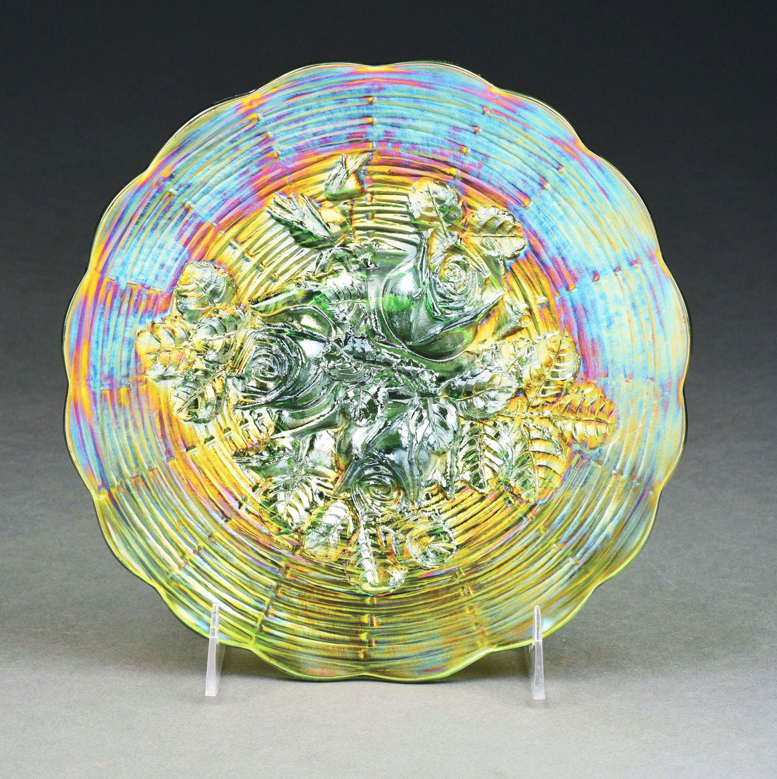 NORTHWOOD CARNIVAL GLASS GREEN ROSESHOW PLATE. (1 of 2)