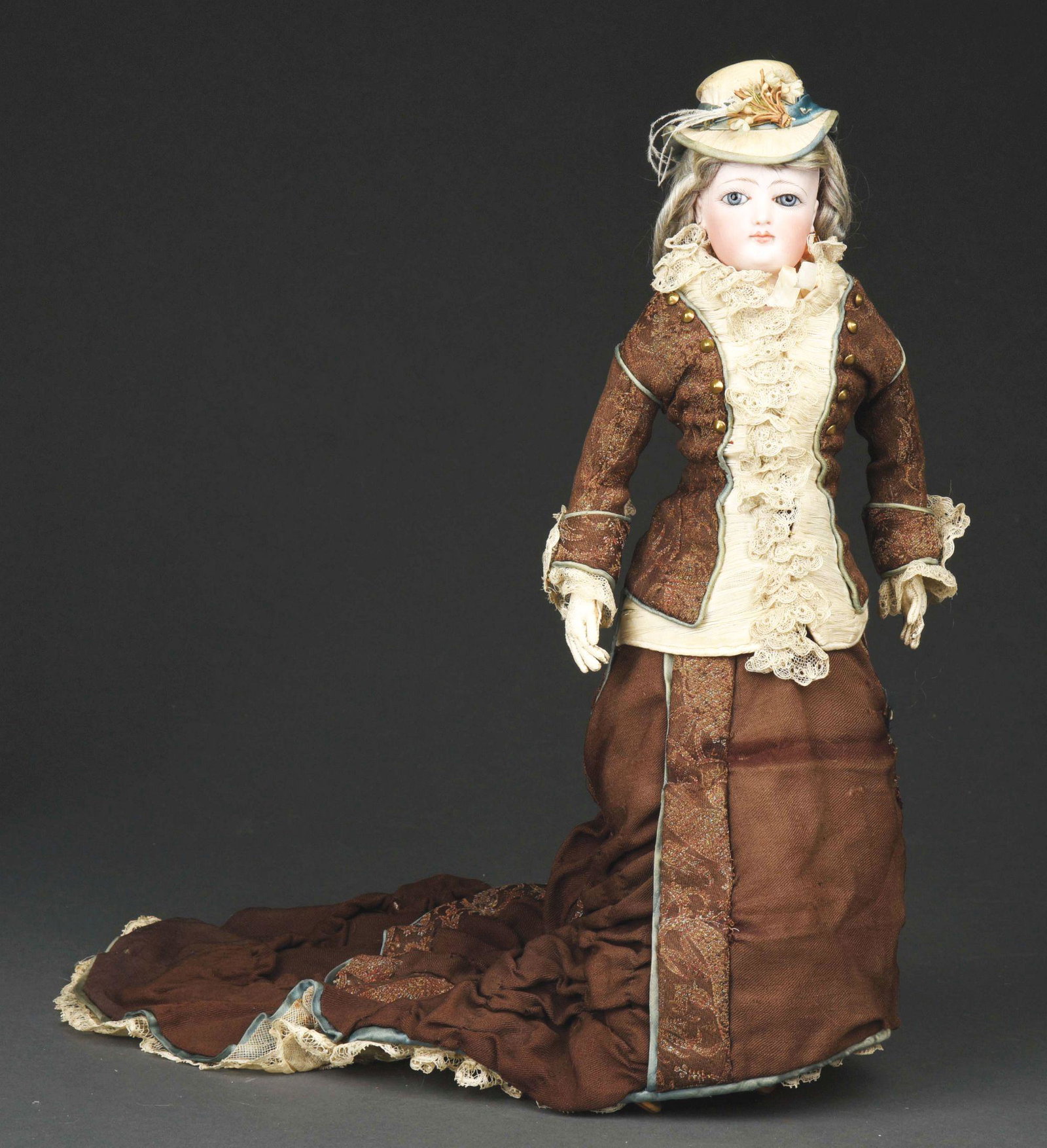 14" VERY PRETTY F G FRENCH FASHION DOLL. (1 of 3)