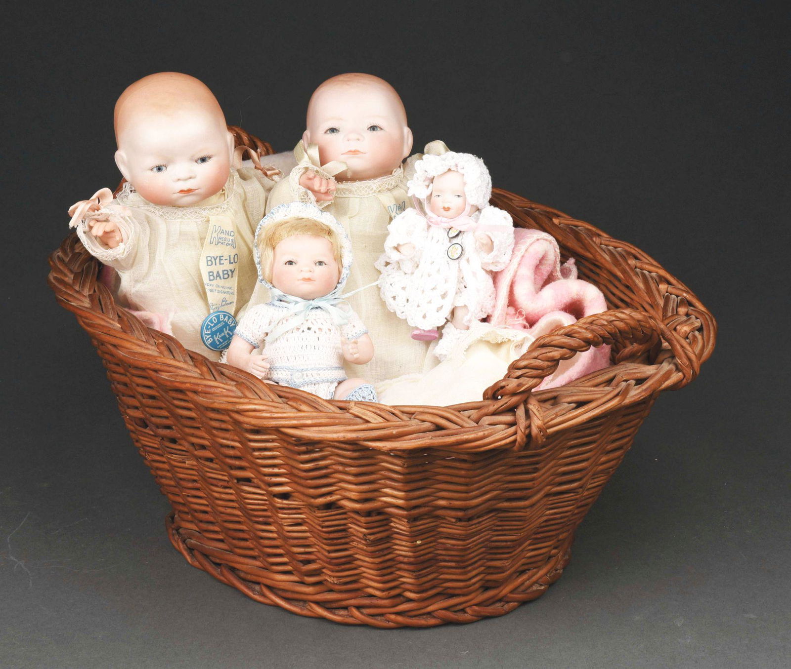 WICKER BASKET FULL OF BYE-LO BABIES. (1 of 5)
