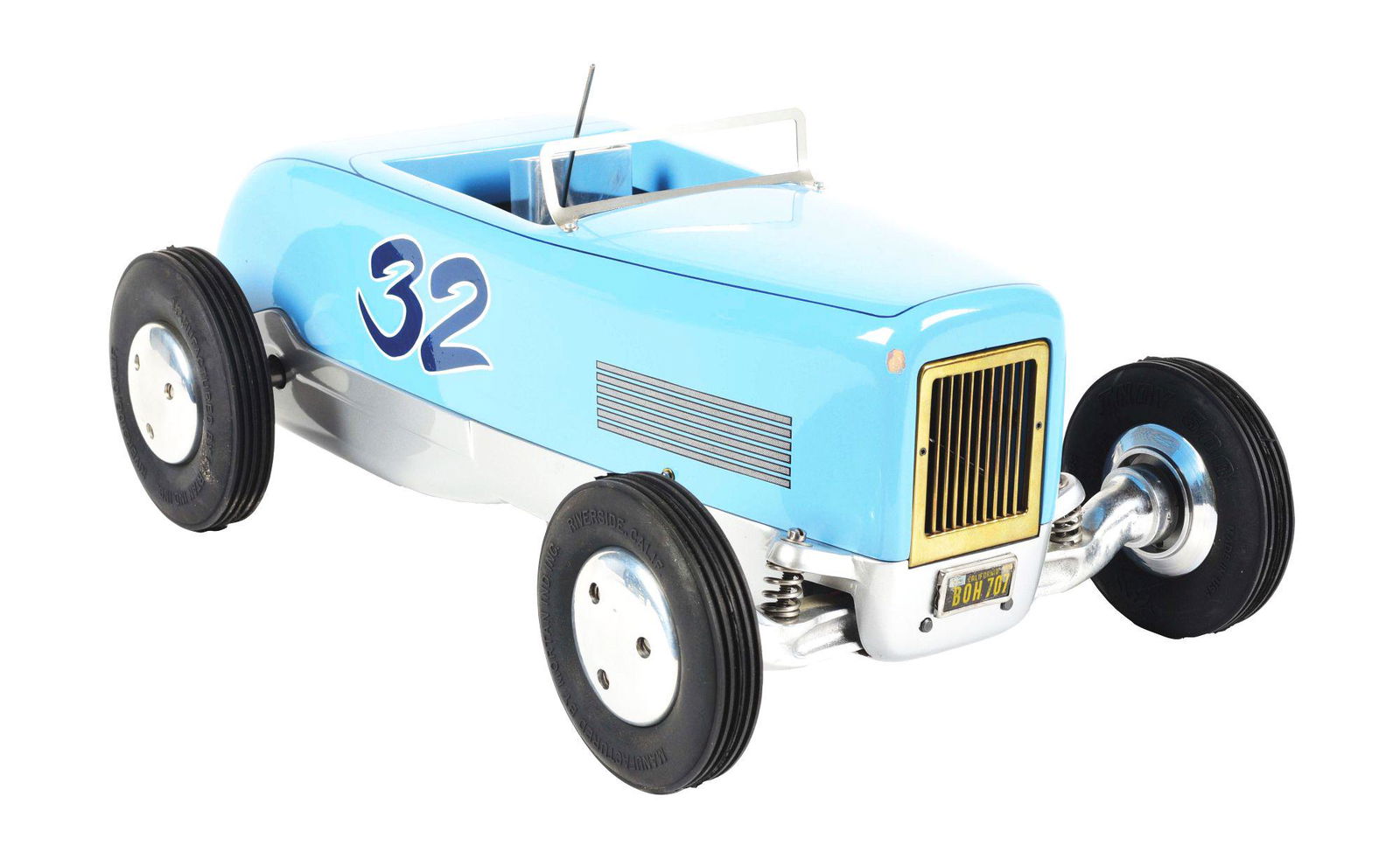 #32 LIGHT BLUE AND SILVER TETHER CAR. (1 of 3)