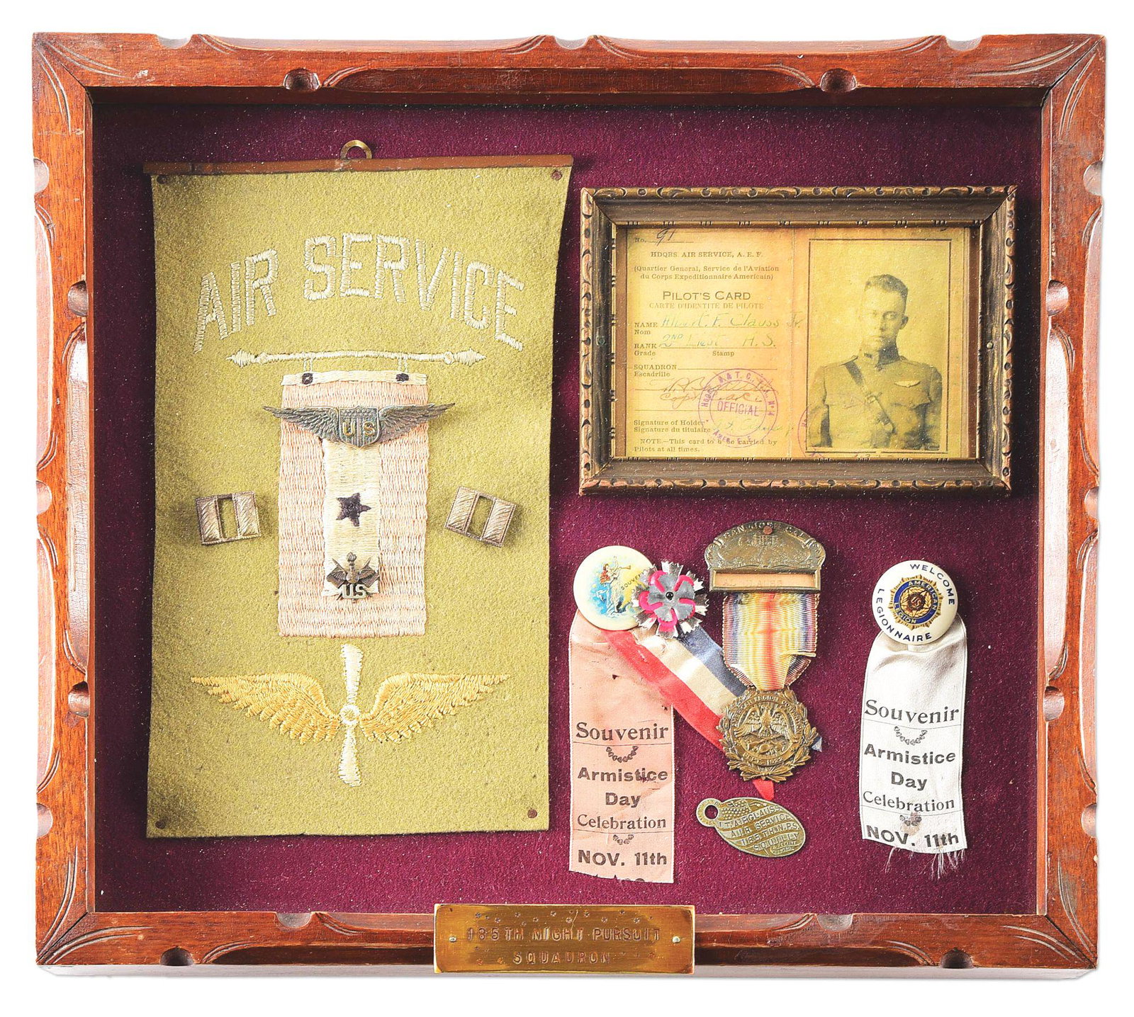 US WWI WING AND INSIGNIA GROUP NAMED TO ALBERT F. CLAUSE JR., 185TH AERO SQUADRON.: Rare grouping from a pilot who served in the 185th Aero Squadron during World War I. The group is named to Albert F. Clauss Jr. who was a pilot with the 185th. Known as the "Bats", the 185th Aero Squa
