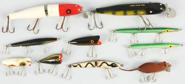Lot of 10: Fishing Lures.: Includes one Creek Club Mouse. General overall wear. Condition (Very Good - Excellent). Size Largest: 7 - 1/4" L.