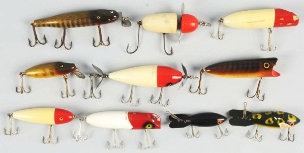 Lot of 10: Fishing Lures.: Includes South Bend and others. Many with triple hooks. General overall wear. Condition (Very Good - Excellent). Size Largest: 5" L.
