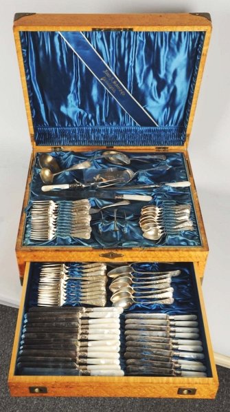 A Gorham Silver Presentation Flatware Set. - 2