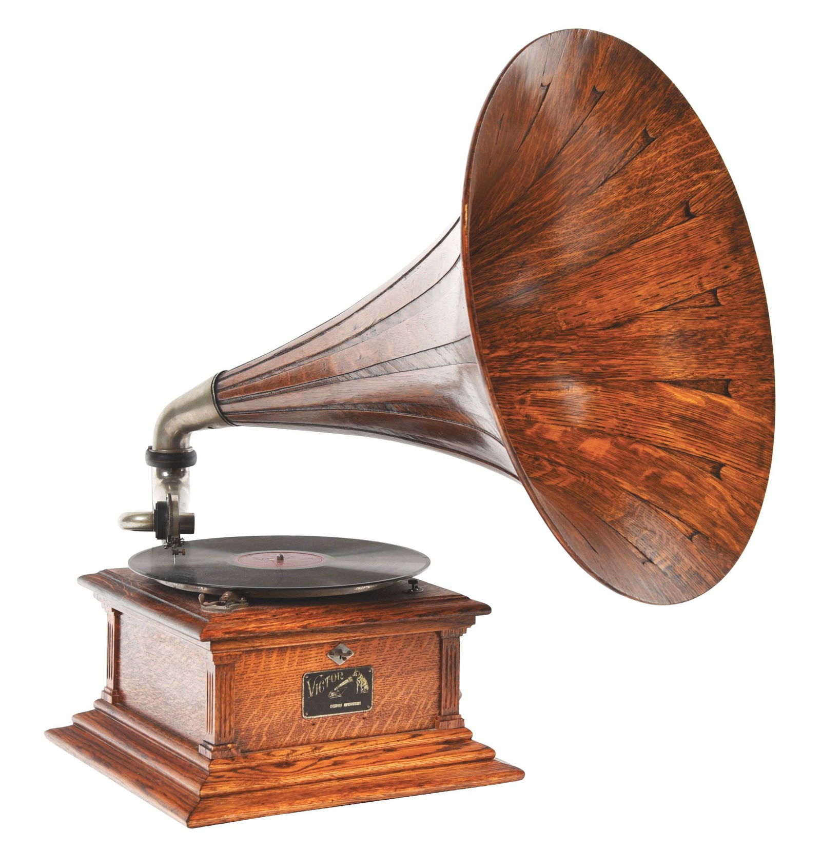 VICTOR TALKING MACH. CO. MODEL 3 PHONOGRAPH WITH OAK SPEAR-TIP HORN. (1 of 7)
