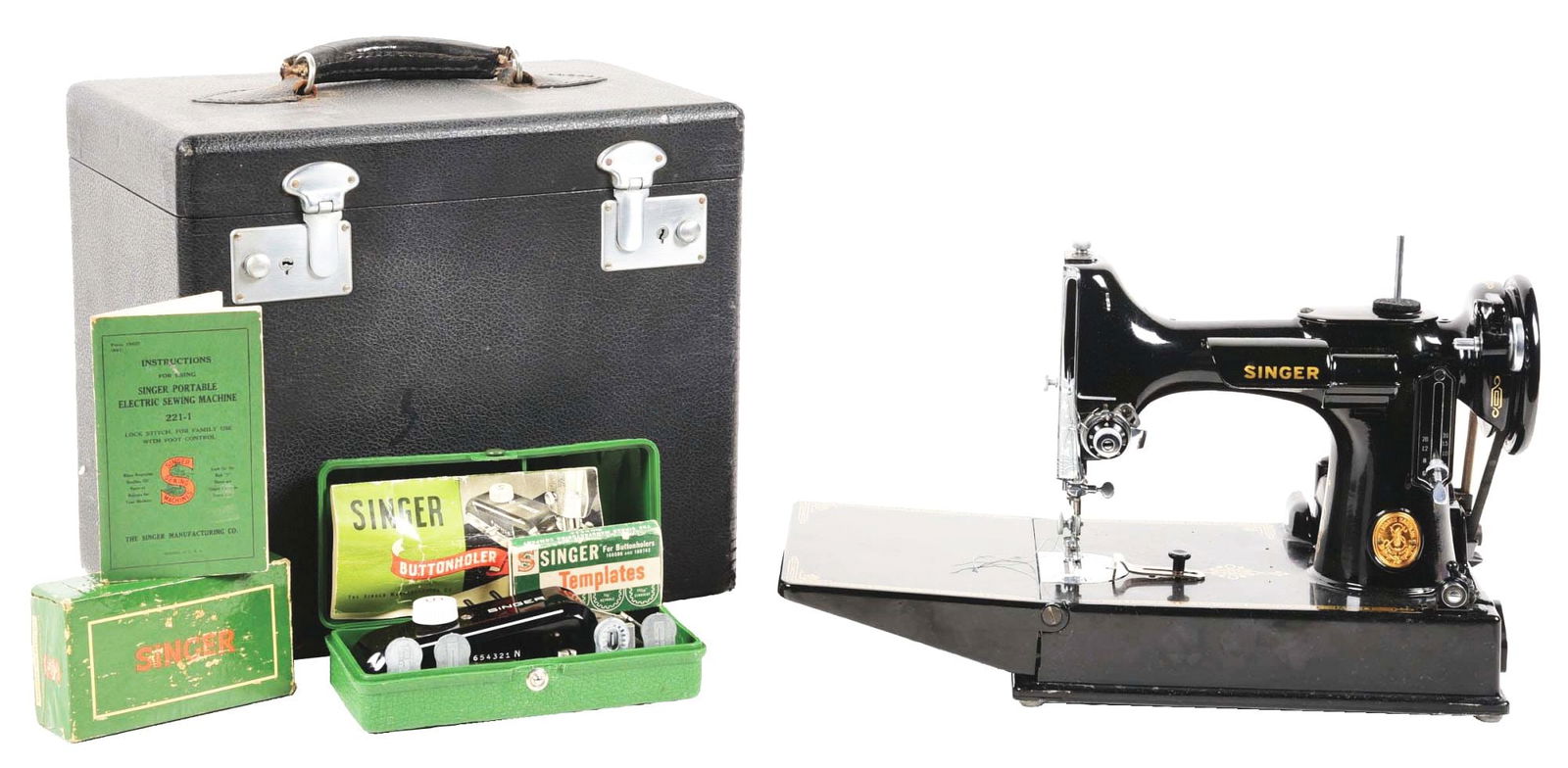 SINGER FEATHERWEIGHT MODEL 221 PERFECT QUILTERS SEWING MACHINE. (1 of 10)