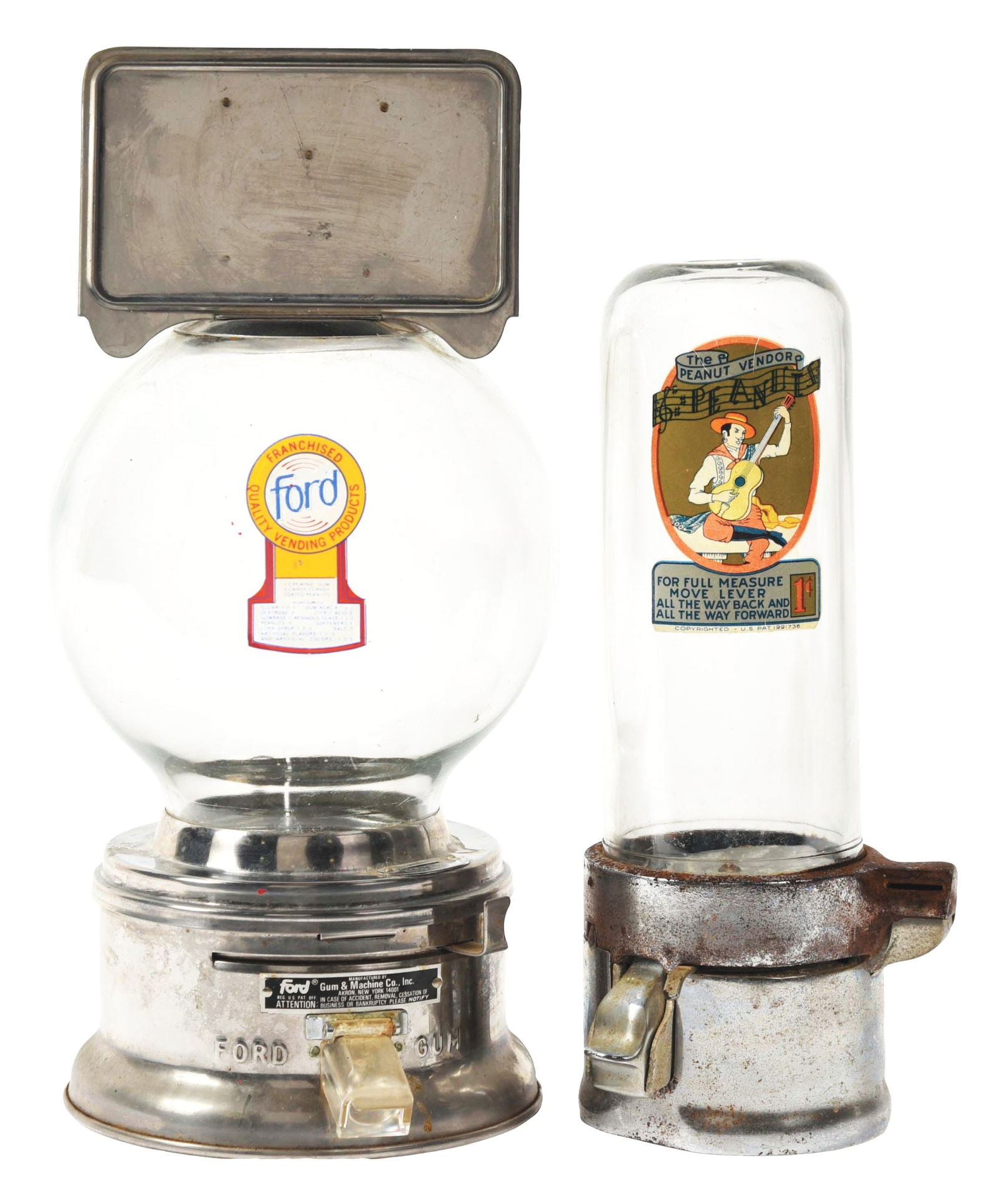 PAIR OF VENDING MACHINES. (1 of 4)