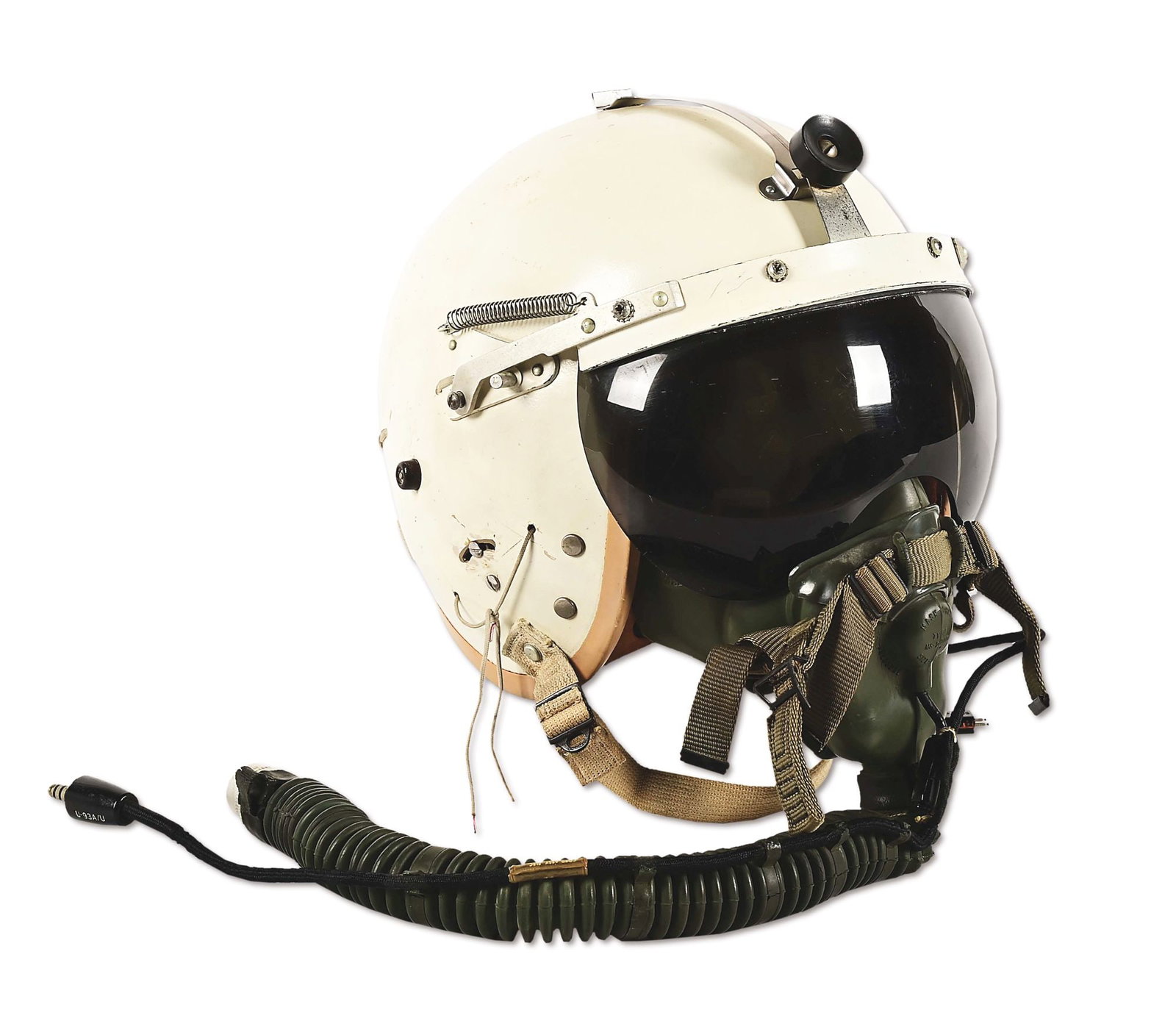 US COLD WAR USAF P-4A FLIGHT HELMET.: A very nice example of a US Air Force P-4A flight helmet which was derived from the P-1 helmet used by jet pilots that was introduced by the United States Air Force in March 1948. The Type P-4A was ba