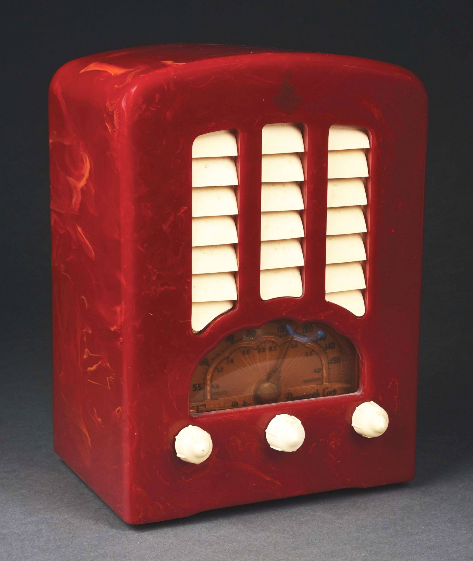 1938 EMERSON CATALIN CATHEDRAL RADIO.: 1938 Emerson Catalin cathedral vacuum tube AM radio, model BT-245, in candy apple red and white. In very good physical condition. CONDITION: Showing no chips, cracks or repairs. Original dial and tune