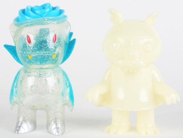 Rose Vampire & Blow Bat Boy Prototypes.: Won at a Super 7 St. Petersburg, Florida raffle, this is a prototype of the highly prized designer vinyl. Winning toy and lucky draw bag included. Condition (Near Mint). Size Each: 4" T.