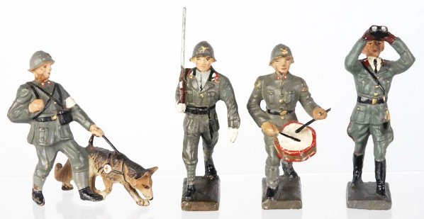 Lineol Italian Army Group.: Dog handler is smaller scale and has paint chips on face. Binocular man is missing sword. Condition (Good - Very Good).