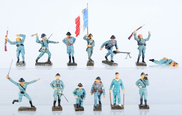 Group of Lineol 7cm French Soldiers.: Includes 12 Lineol and one Elastolin French Horizon blue figures including medical, artillery, etc. As shown in photo. Flagman is a little rough. Condition (Excellent).
