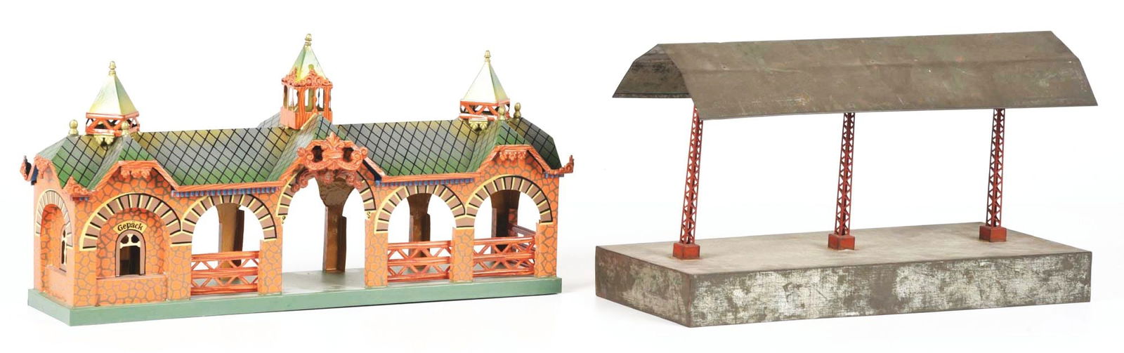 LOT OF 2: GERMAN & AMERICAN TRAIN PLATFORMS (1 of 3)
