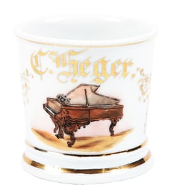 PIANO PLAYER'S SHAVING MUG