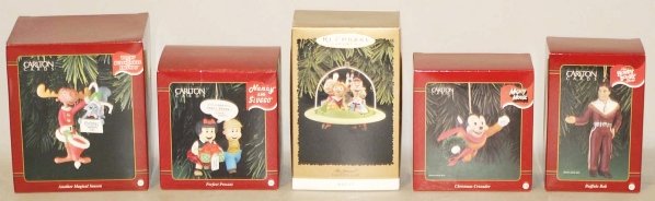 Lot of Hallmark Christmas Ornaments in Boxes.: This lot includes numerous Disney ornaments, Charlie Chaplin, Howdy Doody, and many other character Christmas ornaments. Condition (Excellent). Size Largest Box: 8 - 1/2" x 4 - 1/2".