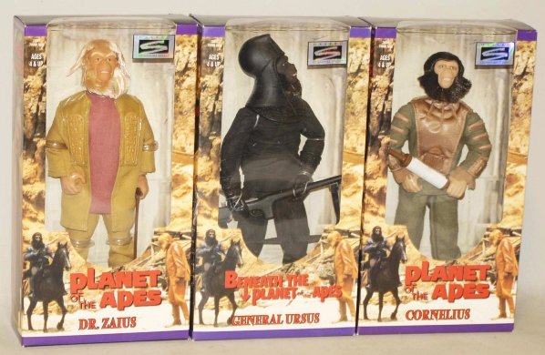 Lot of 5: Modern Planet of The Apes Toys in Boxes: This lot includes three Kenner figures and several other items. Condition (Near Mint). Size Largest Box: 13 - 1/4" x 7".