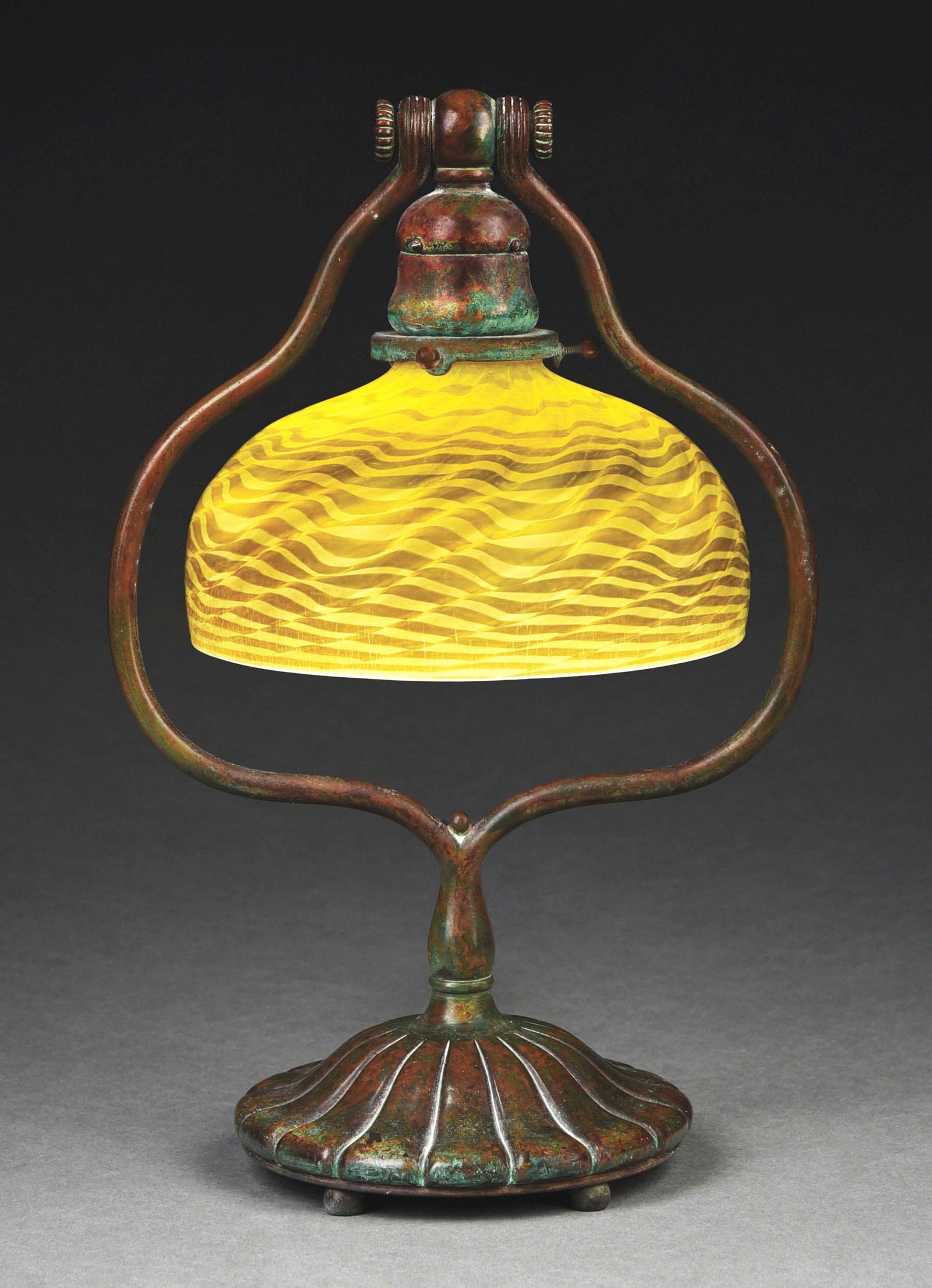 TIFFANY STUDIOS DAMASCENE DESK LAMP (1 of 9)
