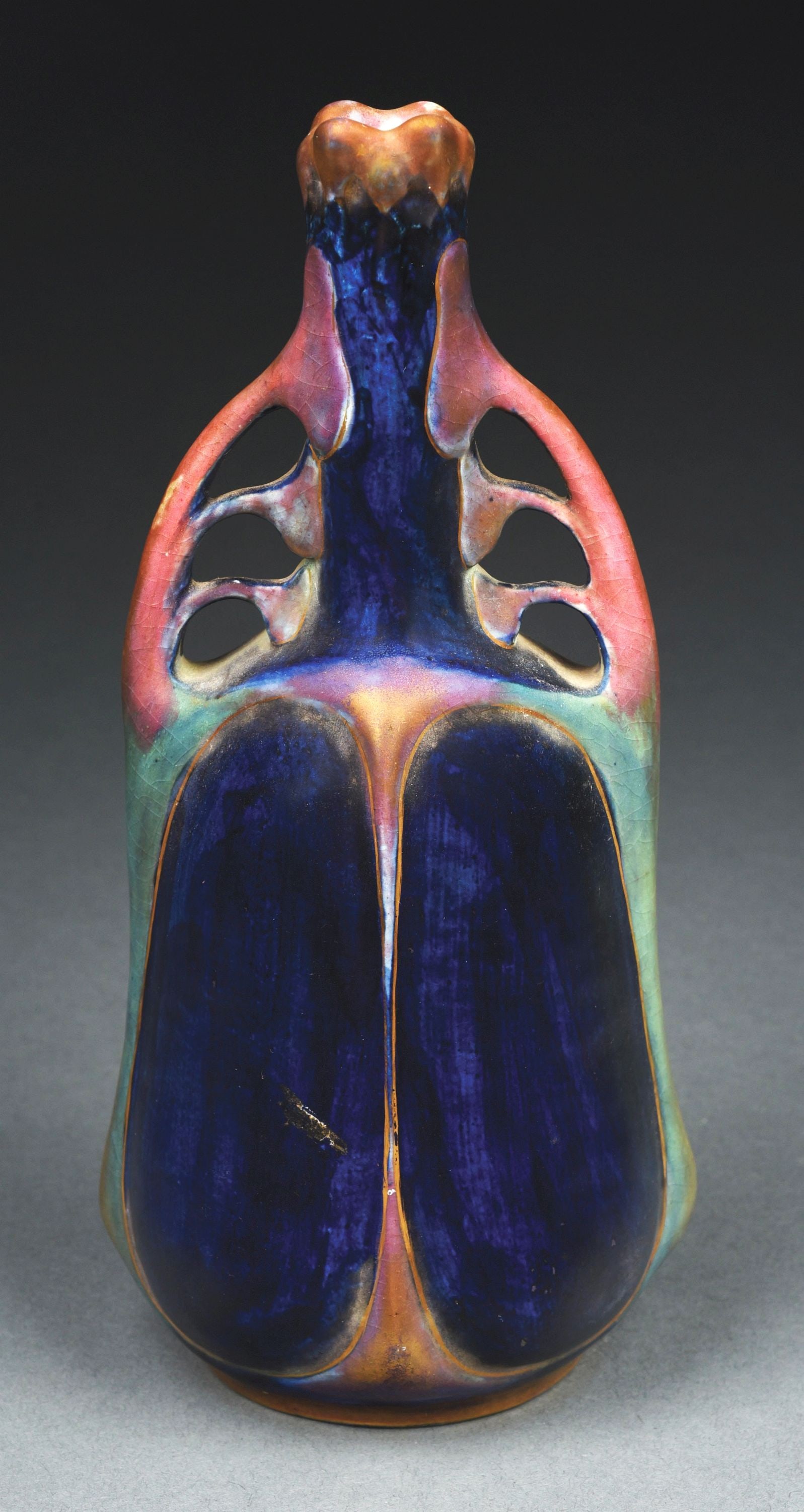 AMPHORA ELITE DOUBLE-HANDLED FLORAL VASE (1 of 6)