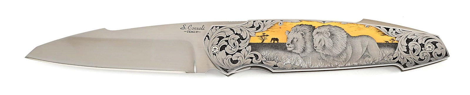 SERGIO CONSOLI "LION HEART" FOLDING KNIFE, ENGRAVED BY FABIO BREGOLI.: A member of the Italian Knife Guild, Sergio Consoli began crafting knives in 2003 at the age of 40. Despite starting with no experience, he mastered his craft in a short amount of time and now produce