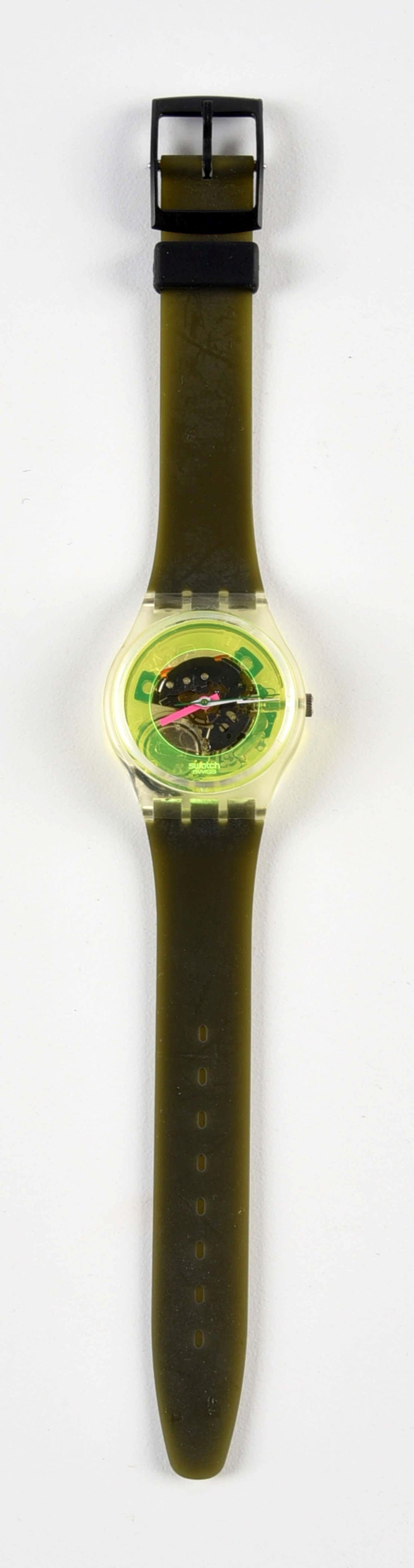 STANDARD GENTS SWATCH: GK101 "Techno-Sphere" Standard Gents Swatch Watch. Issued in 1985. Condition: Excellent Dimensions: 1 - 1/2" x 1/2" x 9 - 1/4".