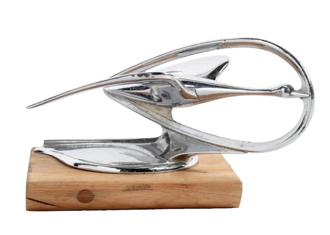 DICTATOR & COMMANDER FLYING GOOSE AUTOMOBILE HOOD MASCOT. (1 of 5)