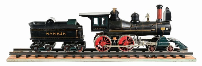 LARGE N.Y. N.H. & H. TRAIN ENGINE AND CAR ON TRACK