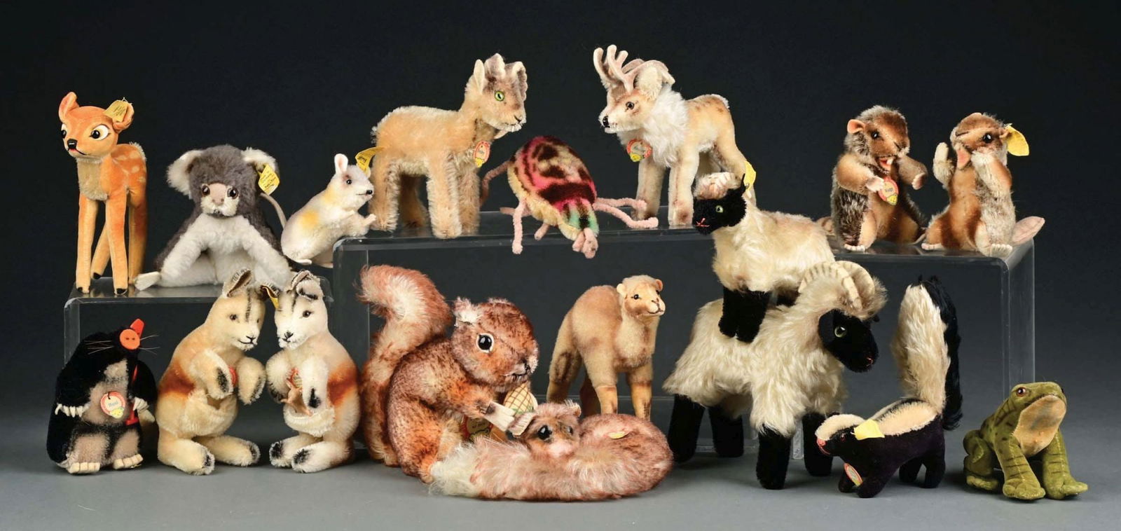 LOT OF 18: VARIOUS VINTAGE STEIFF STUFFED ANIMALS (1 of 1)