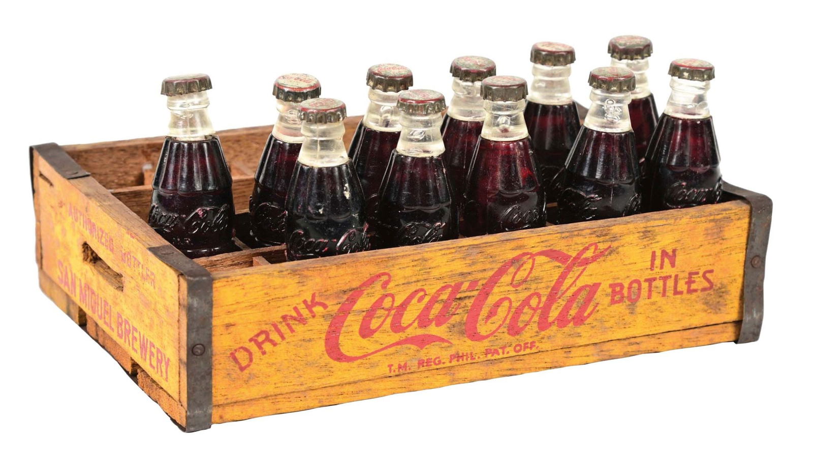 EXTREMELY SCARCE WOOD CASE OF VINTAGE COCA-COLA SMALL BOTTLES (1 of 4)