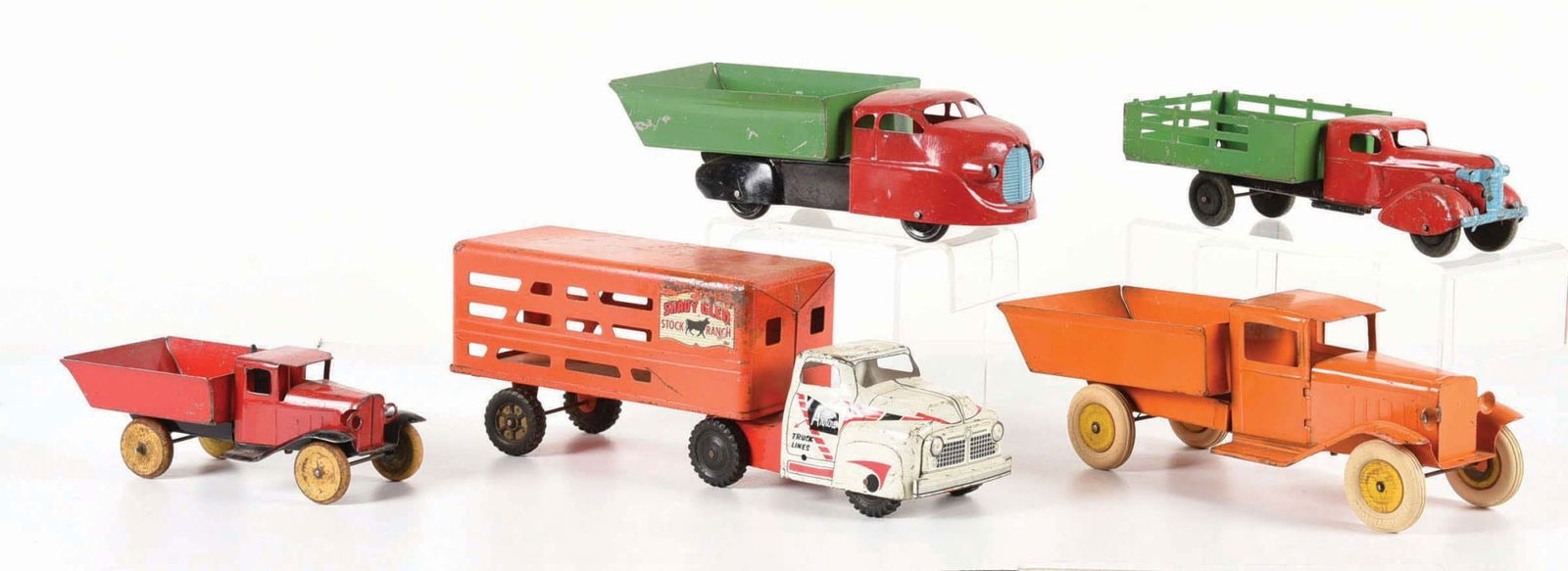 LOT OF 5: TIN LITHO & PRESSED STEEL WYANDOTTE TRUCKS (1 of 3)