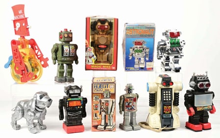 LOT OF 9: VARIOUS JAPANESE, CHINESE & HONG KONG CONTEMPPORARY & VINTAGE ROBOT AND SPACE TOYS