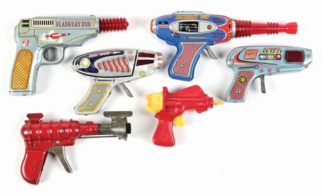 LOT OF 6: VARIOUS JAPANESE & AMERICAN TIN LITHO & PLASTIC RAY GUNS