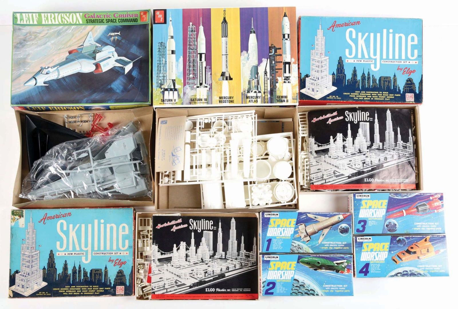 LOT OF 8: VARIOUS AMT AMERICAN SKYLINE & LINCOLN SPACE-RELATED MODELS & CONSTRUCTION SETS IN (1 of 1)