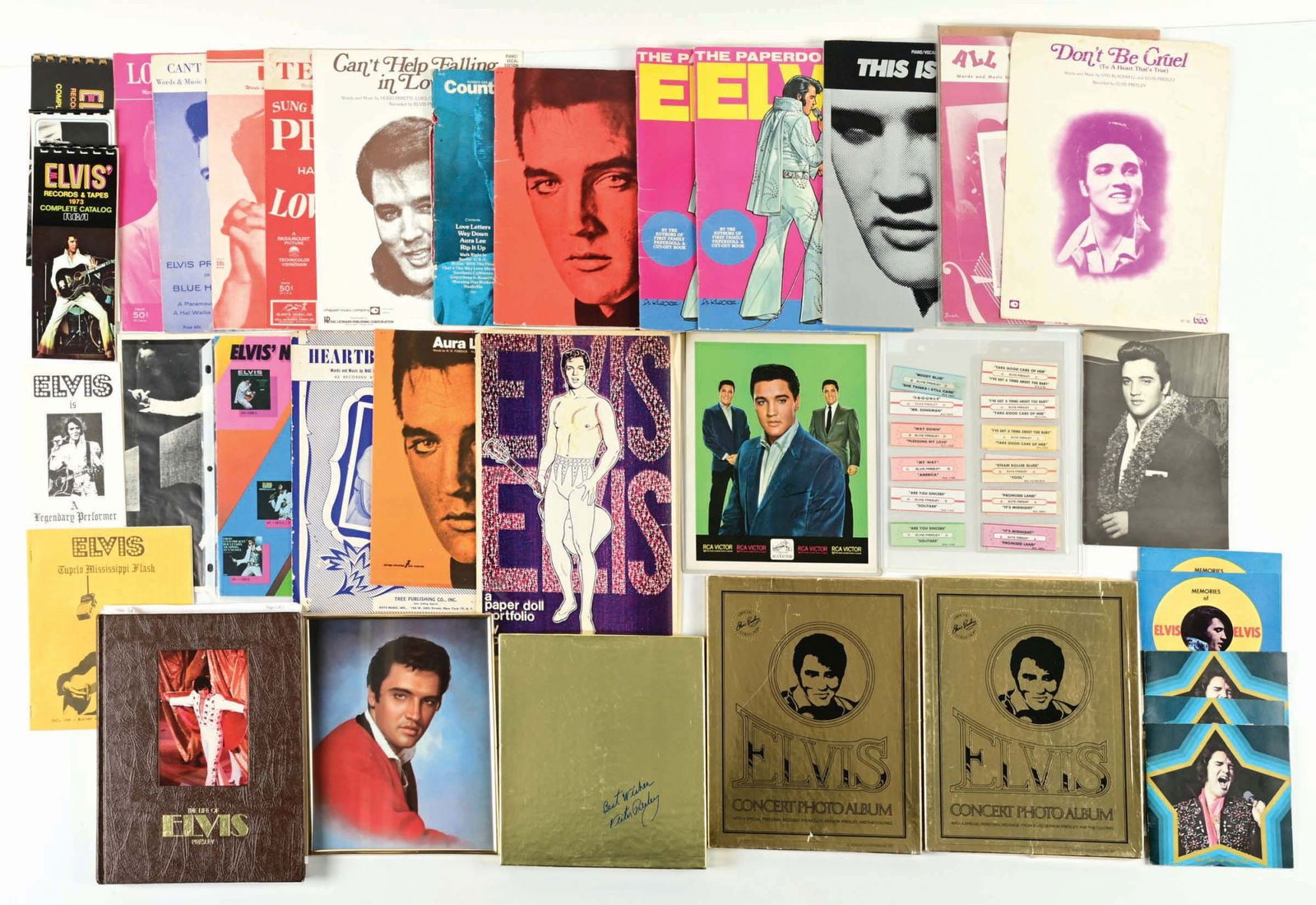 LARGE LOT OF APPROXIMATELY 25 DIFFERENT ELVIS PRESLEY MEMORABILIA ITEMS (1 of 1)