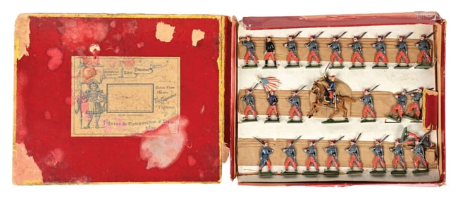 BOX OF 25 EARLY METAL SOLDIERS