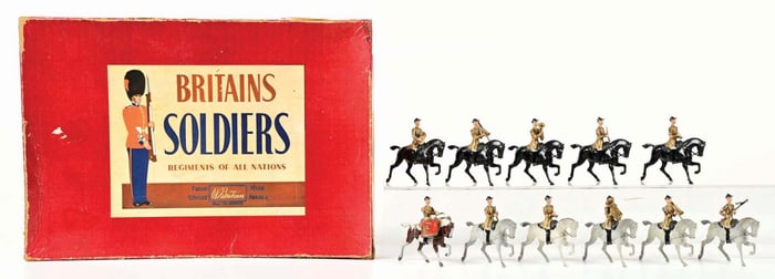 BRITAINS SOLDIERS THE BAND OF THE LIFE GUARDS FIGURE SET