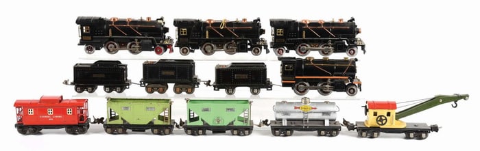 LOT OF 12: LIONEL PRE-WAR O-GAUGE TRAINS