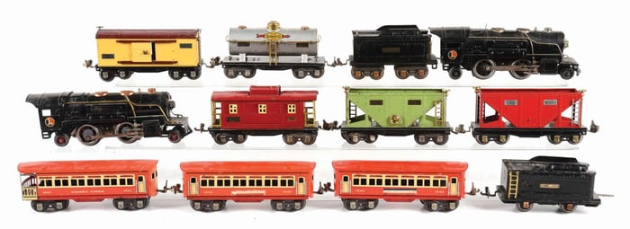 LOT OF 12: LIONEL PRE-WAR LOCOMOTIVES & ROLLING STOCK