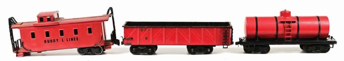 LOT OF 3: PRE-WAR "BUDDY L" OUTDOOR RAILROAD FREIGHT CARS