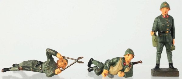 Lineol 7.5cm Italian Army Soldiers.: Includes three different Italian Army figures. Condition (Excellent).