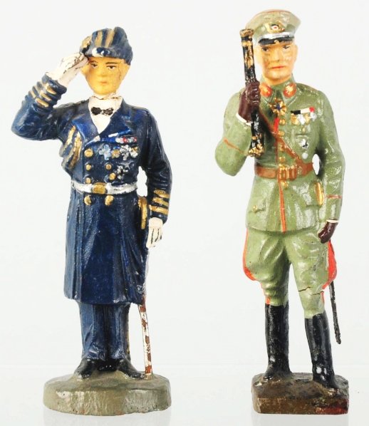 Lineol Blomberg & Elastolin Raeder.: Includes two nice condition composition personalities. A little paint wear on Blomberg's base. Condition (Very Good - Excellent).