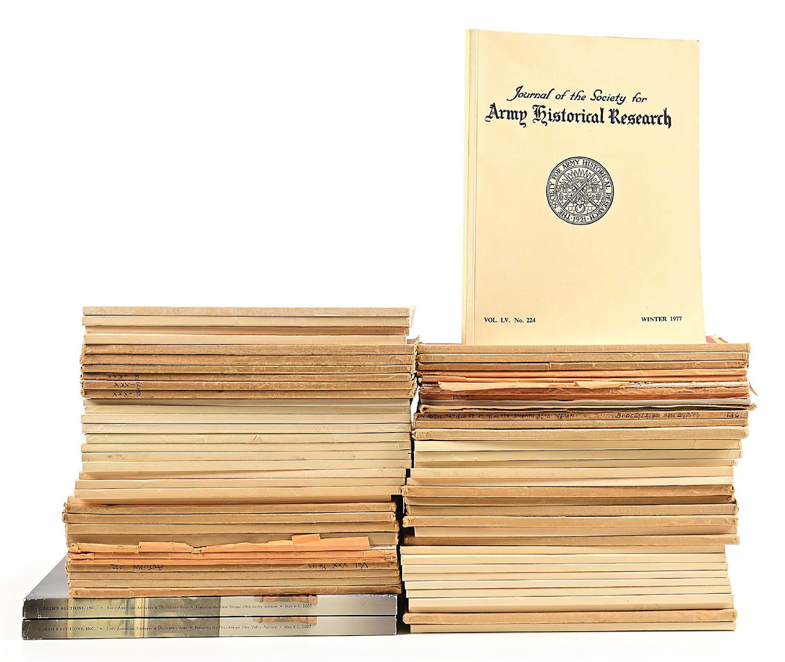 JOURNAL OF THE SOCIETY FOR ARMY HISTORICAL RESEARCH. 68 OP ISSUES, 1930S-1990S.: A collection of 68, long out-of-print, back issues of the Journal of the Society for Army Historical Research (founded in 1921), with 9 numbers (some duplicate) from the 1930s, the balance being issue