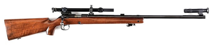 (C) WINCHESTER MODEL 52 BOLT ACTION TARGET RIFLE (1961).