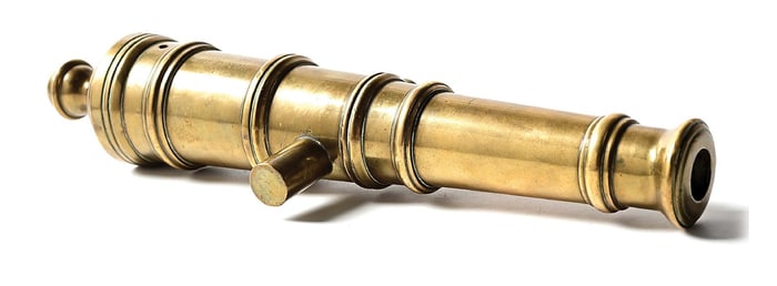 COMMEMORATIVE PERIOD BRASS CANNON FOR THE ROYAL GEORGE.