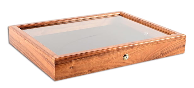 MEDIUM WOODEN DISPLAY CASE