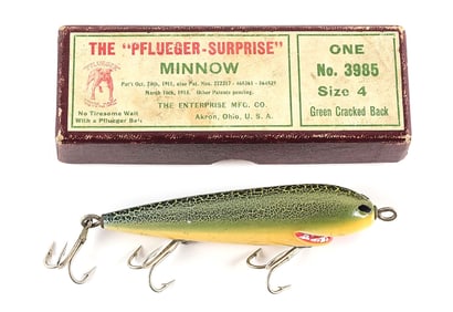 ENTERPRISE MFG CO THE “PFLUEGER-SURPRISE” MINNOW IN GREEN CRACKLEBACK IN CORRECT MAROON