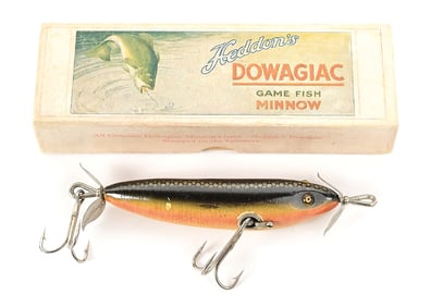 HEDDON 370 MUSKY S.O.S. MINNOW IN BLACK SUCKER WITH BOX